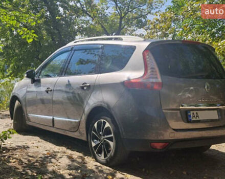 Сірий Рено Megane Scenic, об'ємом двигуна 1.5 л та пробігом 198 тис. км за 12350 $, фото 4 на Automoto.ua