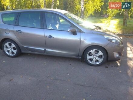 Рено Megane Scenic 1999 у Житомирі на Automoto.ua Сірий Рено Megane Scenic, об'ємом двигуна 1.87 л та пробігом 294 тис. км за 6800 $, фото 1 на Automoto.ua