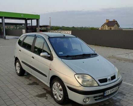 Сірий Рено Megane Scenic, об'ємом двигуна 1.6 л та пробігом 258 тис. км за 3000 $, фото 1 на Automoto.ua