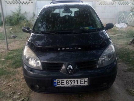 Рено Megane Scenic 2006 в Николаеве на Automoto.ua Серый Рено Megane Scenic, объемом двигателя 0 л и пробегом 188 тыс. км за 6200 $, фото 1 на Automoto.ua