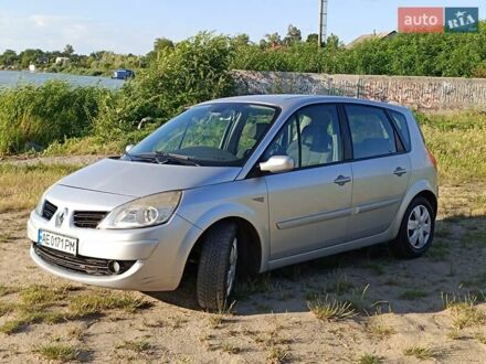 Рено Megane Scenic 2007 в Днепре (Днепропетровске) на Automoto.ua Серый Рено Megane Scenic, объемом двигателя 2 л и пробегом 135 тыс. км за 5700 $, фото 1 на Automoto.ua