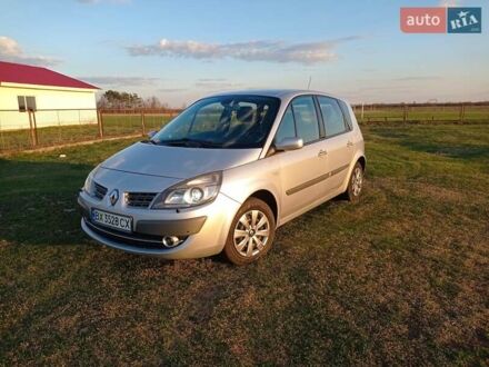 Рено Megane Scenic 2008 в Остоге на Automoto.ua Серый Рено Megane Scenic, объемом двигателя 1.5 л и пробегом 227 тыс. км за 4600 $, фото 1 на Automoto.ua
