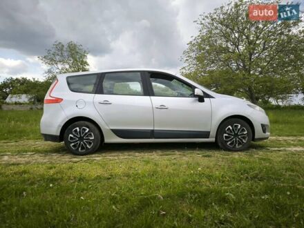 Рено Megane Scenic 2009 у Тульчине на Automoto.ua Сірий Рено Megane Scenic, об'ємом двигуна 1.5 л та пробігом 245 тис. км за 7000 $, фото 1 на Automoto.ua
