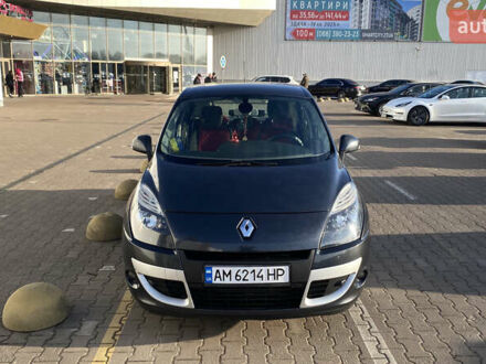 Рено Megane Scenic 2010 у Житомирі на Automoto.ua Сірий Рено Megane Scenic, об'ємом двигуна 1.5 л та пробігом 221 тис. км за 7400 $, фото 1 на Automoto.ua
