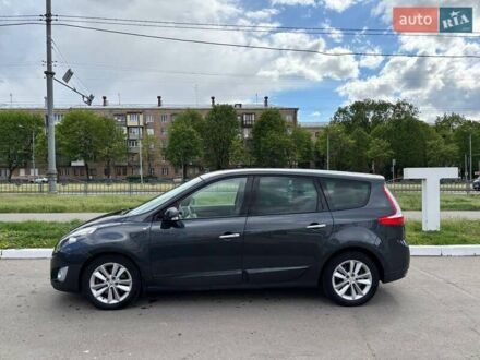 Сірий Рено Megane Scenic, об'ємом двигуна 2 л та пробігом 276 тис. км за 7500 $, фото 1 на Automoto.ua