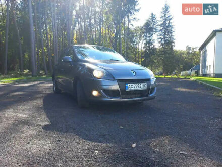 Рено Megane Scenic 2010 у Ківерці на Automoto.ua Сірий Рено Megane Scenic, об'ємом двигуна 1.5 л та пробігом 216 тис. км за 7000 $, фото 1 на Automoto.ua