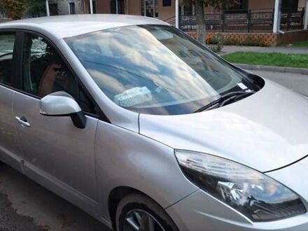 Серый Рено Megane Scenic, объемом двигателя 1.5 л и пробегом 203 тыс. км за 6700 $, фото 1 на Automoto.ua