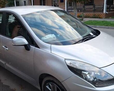 Сірий Рено Megane Scenic, об'ємом двигуна 1.5 л та пробігом 203 тис. км за 6700 $, фото 1 на Automoto.ua