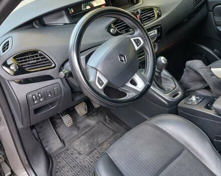Серый Рено Megane Scenic, объемом двигателя 1.5 л и пробегом 317 тыс. км за 7200 $, фото 1 на Automoto.ua