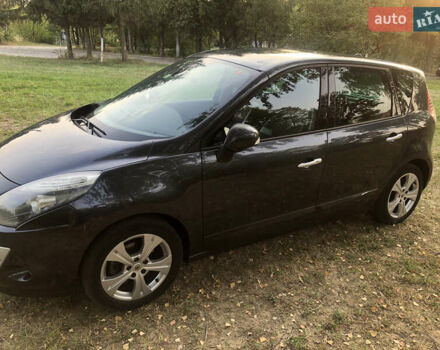 Серый Рено Megane Scenic, объемом двигателя 1.46 л и пробегом 310 тыс. км за 6950 $, фото 1 на Automoto.ua