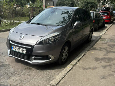 Рено Megane Scenic 2012 в Новояворовск на Automoto.ua Серый Рено Megane Scenic, объемом двигателя 1.5 л и пробегом 270 тыс. км за 8700 $, фото 1 на Automoto.ua