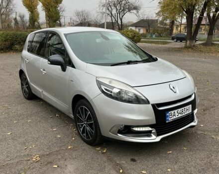 Серый Рено Megane Scenic, объемом двигателя 1.2 л и пробегом 203 тыс. км за 7300 $, фото 1 на Automoto.ua