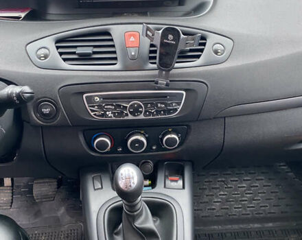 Синій Рено Megane Scenic, об'ємом двигуна 1.46 л та пробігом 198 тис. км за 5700 $, фото 13 на Automoto.ua