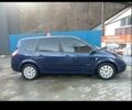 Синий Рено Megane Scenic, объемом двигателя 2 л и пробегом 198 тыс. км за 5600 $, фото 3 на Automoto.ua