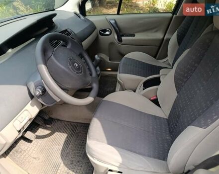 Синий Рено Megane Scenic, объемом двигателя 1.6 л и пробегом 204 тыс. км за 4200 $, фото 3 на Automoto.ua