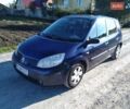 Синий Рено Megane Scenic, объемом двигателя 1.6 л и пробегом 143 тыс. км за 4300 $, фото 1 на Automoto.ua