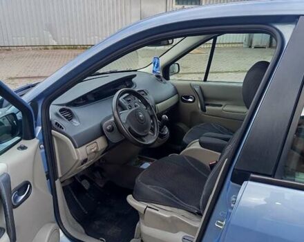 Синий Рено Megane Scenic, объемом двигателя 1.6 л и пробегом 175 тыс. км за 4950 $, фото 8 на Automoto.ua