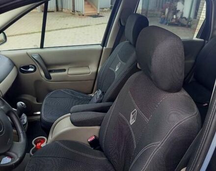 Синий Рено Megane Scenic, объемом двигателя 1.6 л и пробегом 175 тыс. км за 4950 $, фото 10 на Automoto.ua