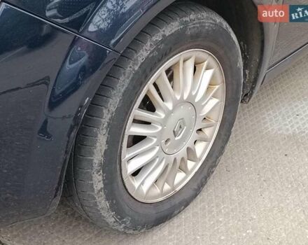 Синий Рено Megane Scenic, объемом двигателя 2 л и пробегом 328 тыс. км за 6190 $, фото 5 на Automoto.ua