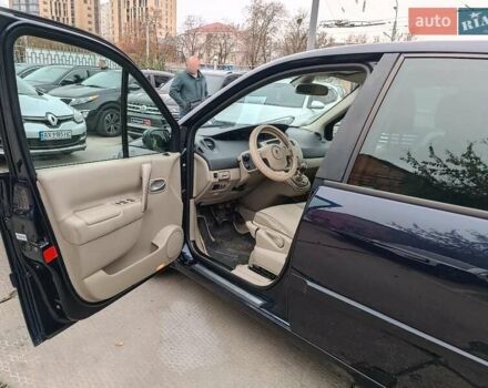 Синий Рено Megane Scenic, объемом двигателя 2 л и пробегом 328 тыс. км за 6190 $, фото 20 на Automoto.ua