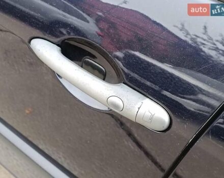 Синий Рено Megane Scenic, объемом двигателя 2 л и пробегом 328 тыс. км за 6190 $, фото 19 на Automoto.ua