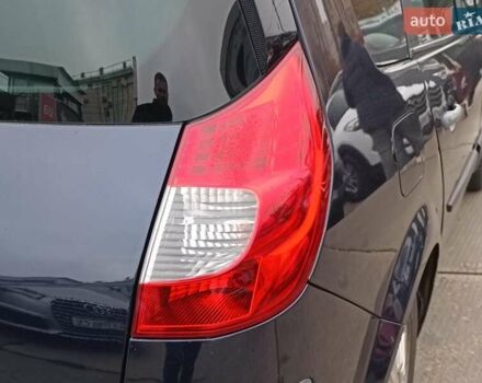 Синий Рено Megane Scenic, объемом двигателя 2 л и пробегом 328 тыс. км за 6190 $, фото 9 на Automoto.ua