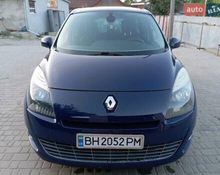 Синий Рено Megane Scenic, объемом двигателя 2 л и пробегом 295 тыс. км за 7699 $, фото 3 на Automoto.ua