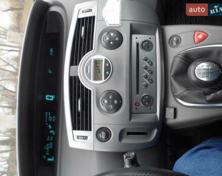 Синий Рено Megane Scenic, объемом двигателя 1.6 л и пробегом 220 тыс. км за 6500 $, фото 57 на Automoto.ua