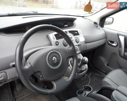 Синий Рено Megane Scenic, объемом двигателя 1.6 л и пробегом 220 тыс. км за 6500 $, фото 34 на Automoto.ua