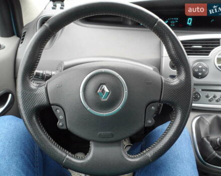 Синий Рено Megane Scenic, объемом двигателя 1.6 л и пробегом 220 тыс. км за 6500 $, фото 33 на Automoto.ua