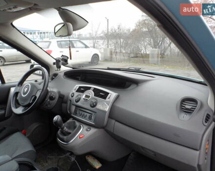 Синий Рено Megane Scenic, объемом двигателя 1.6 л и пробегом 220 тыс. км за 6500 $, фото 32 на Automoto.ua