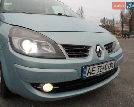 Синий Рено Megane Scenic, объемом двигателя 1.6 л и пробегом 220 тыс. км за 6500 $, фото 40 на Automoto.ua