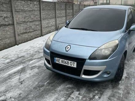 Рено Megane Scenic 1999 в Днепре (Днепропетровске) на Automoto.ua Синий Рено Megane Scenic, объемом двигателя 1.46 л и пробегом 290 тыс. км за 6500 $, фото 1 на Automoto.ua