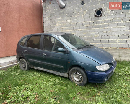 Зеленый Рено Megane Scenic, объемом двигателя 1.6 л и пробегом 300 тыс. км за 1000 $, фото 1 на Automoto.ua