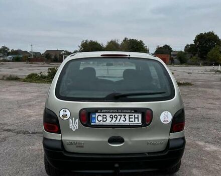 Зеленый Рено Megane Scenic, объемом двигателя 1.4 л и пробегом 250 тыс. км за 3450 $, фото 5 на Automoto.ua