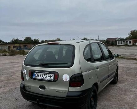 Зеленый Рено Megane Scenic, объемом двигателя 1.4 л и пробегом 250 тыс. км за 3450 $, фото 3 на Automoto.ua