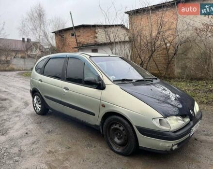 Зеленый Рено Megane Scenic, объемом двигателя 1.87 л и пробегом 315 тыс. км за 2700 $, фото 8 на Automoto.ua