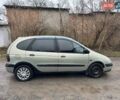 Зеленый Рено Megane Scenic, объемом двигателя 1.87 л и пробегом 315 тыс. км за 2700 $, фото 5 на Automoto.ua