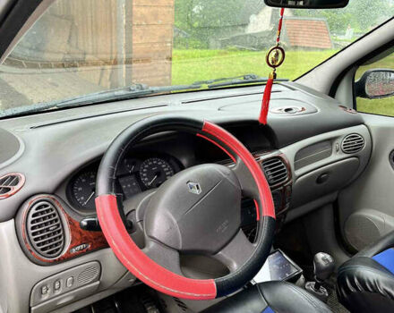 Зеленый Рено Megane Scenic, объемом двигателя 1.9 л и пробегом 300 тыс. км за 3350 $, фото 6 на Automoto.ua