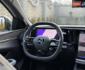 Белый Рено Scenic E-TECH, объемом двигателя 0 л и пробегом 14 тыс. км за 31000 $, фото 3 на Automoto.ua