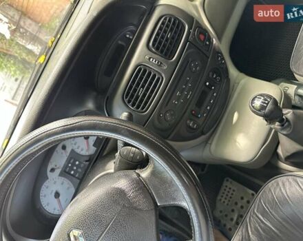 Зелений Рено Scenic RX4, об'ємом двигуна 2 л та пробігом 198 тис. км за 4200 $, фото 5 на Automoto.ua