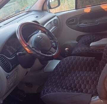 Зелений Рено Scenic RX4, об'ємом двигуна 2 л та пробігом 475 тис. км за 5100 $, фото 2 на Automoto.ua