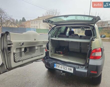 Зеленый Рено Scenic RX4, объемом двигателя 1.6 л и пробегом 225 тыс. км за 3700 $, фото 9 на Automoto.ua