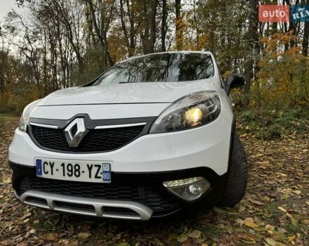 Білий Рено Scenic XMOD, об'ємом двигуна 1.6 л та пробігом 210 тис. км за 9690 $, фото 12 на Automoto.ua
