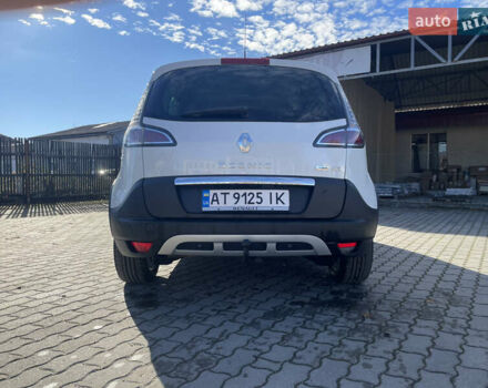 Белый Рено Scenic XMOD, объемом двигателя 1.6 л и пробегом 255 тыс. км за 10300 $, фото 6 на Automoto.ua