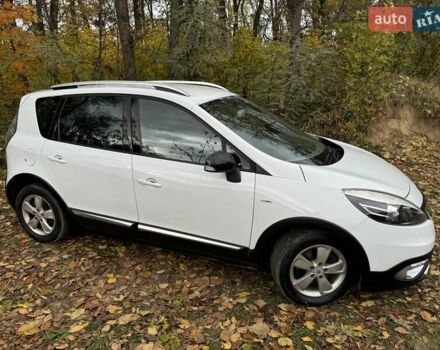 Білий Рено Scenic XMOD, об'ємом двигуна 1.6 л та пробігом 210 тис. км за 9690 $, фото 2 на Automoto.ua