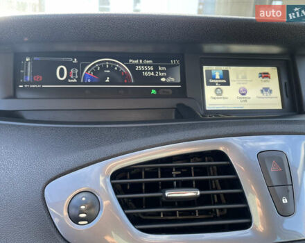 Белый Рено Scenic XMOD, объемом двигателя 1.6 л и пробегом 255 тыс. км за 10300 $, фото 20 на Automoto.ua