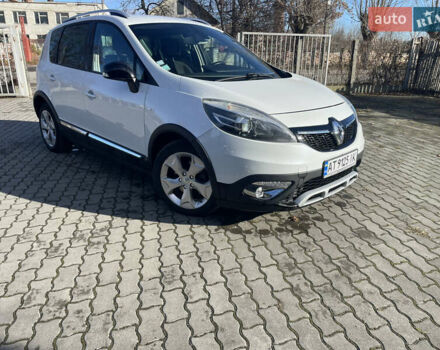 Белый Рено Scenic XMOD, объемом двигателя 1.6 л и пробегом 255 тыс. км за 10300 $, фото 2 на Automoto.ua