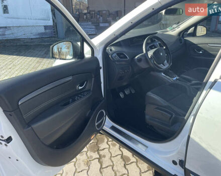 Белый Рено Scenic XMOD, объемом двигателя 1.6 л и пробегом 255 тыс. км за 10300 $, фото 10 на Automoto.ua