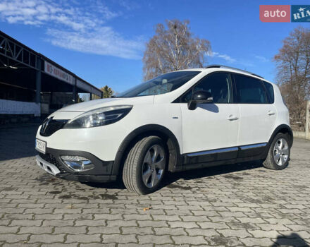 Белый Рено Scenic XMOD, объемом двигателя 1.6 л и пробегом 255 тыс. км за 10300 $, фото 9 на Automoto.ua